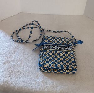 Blue & Yellow Vera Bradley Quilted Small Crossbody Purse Zipper Pocket Front
